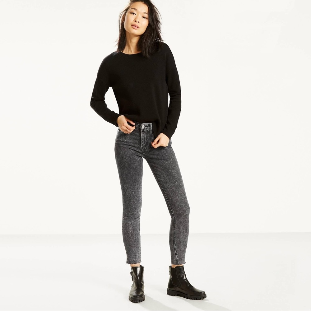 NWT Levi’s 721 High Rise Skinny Denim